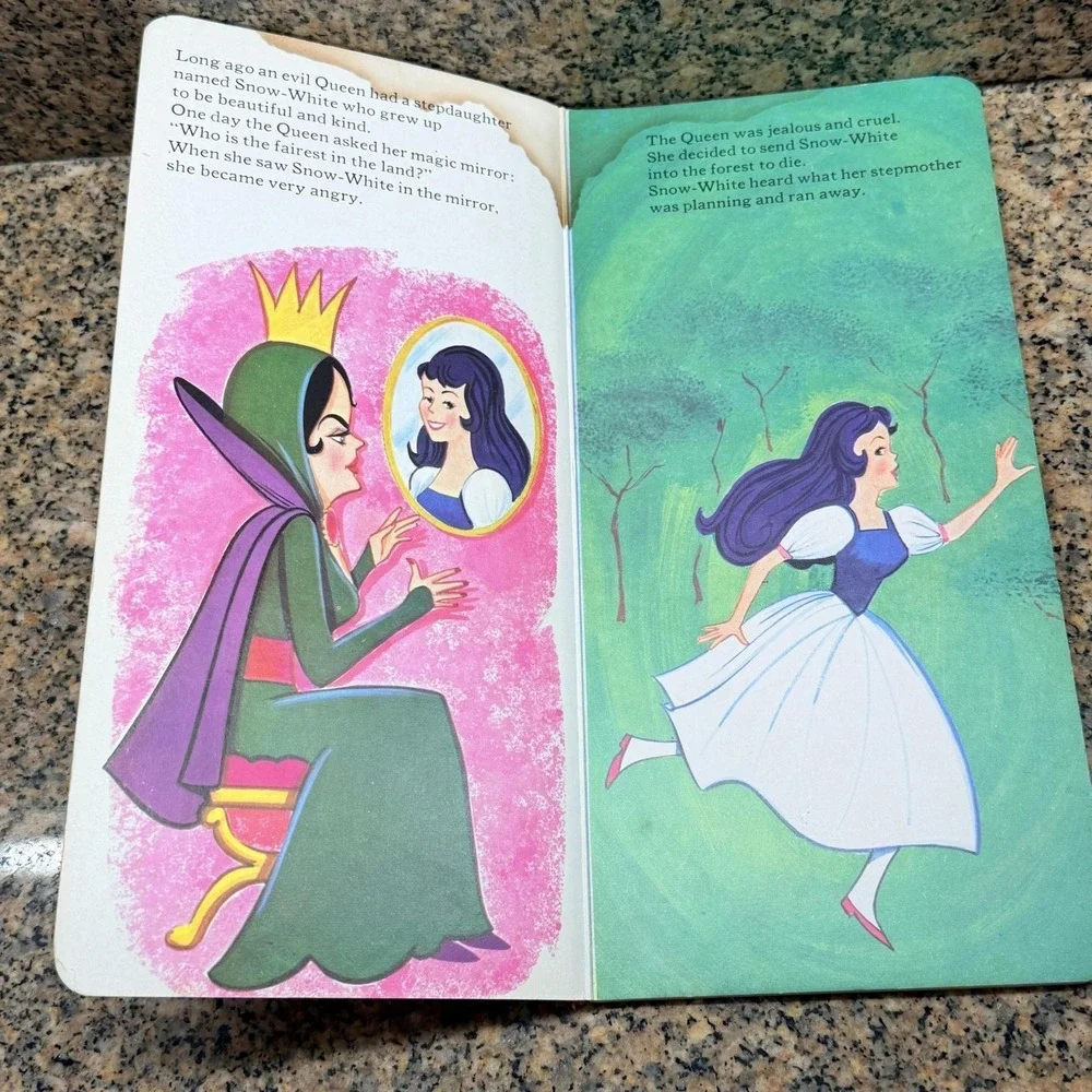 Vintage Snow White Seven Dwarfs Renzo Bartolomucci Nutmeg Press Board Book